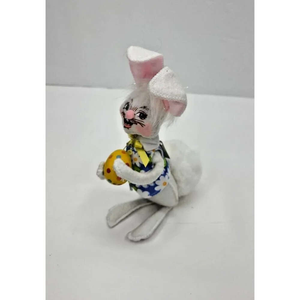Annalee 6in Easter Boy Bunny Holding Easter Egg New with Tags 200810 Blue Vest